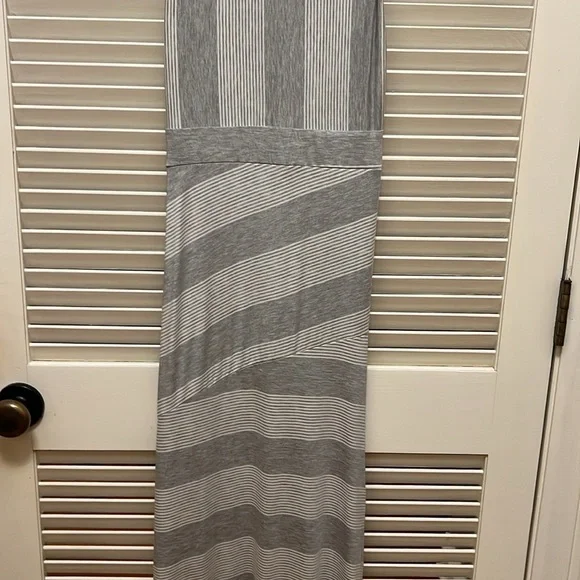 Go Couture Striped Maxi Dress in Grey Colorblock - Picture 11 of 17